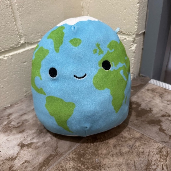 Roman The Earth Toy Stuffed Animal Squishmallows 9” Space Plush Unisex Kids Soft - Picture 1 of 16